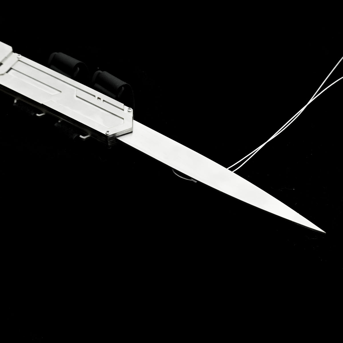 Realhiddenblade Ezio Hidden Blade - Metal Cosplay Replica - cosplay prop