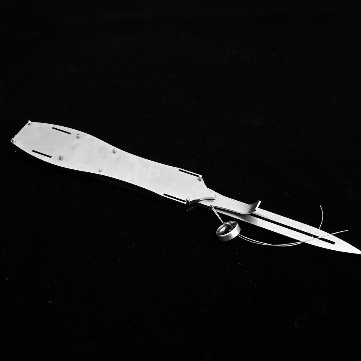 Realhiddenblade Aguilar Hidden Blade - Metal Cosplay Replica - cosplay prop