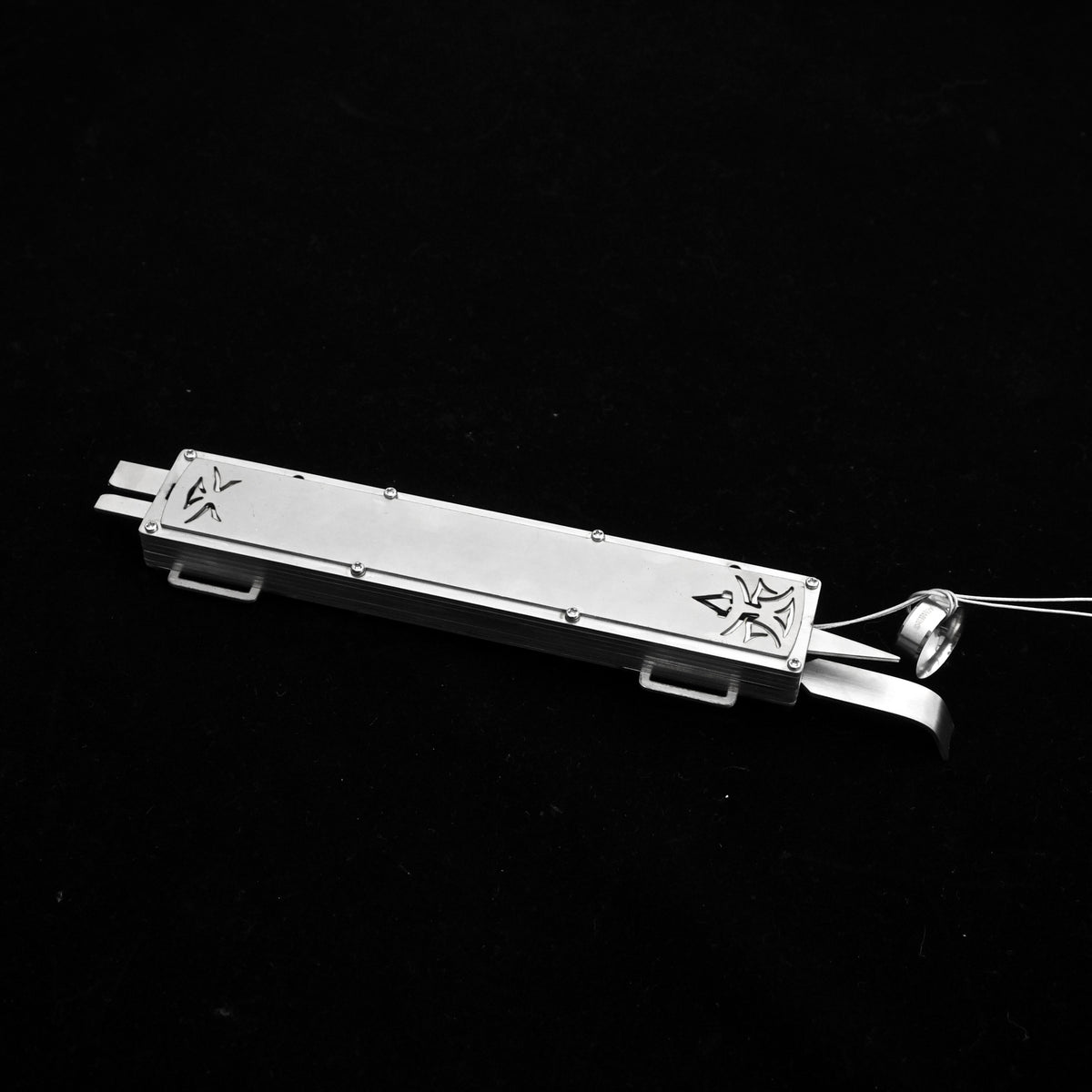 Realhiddenblade Altaïr Hidden Blade - Metal Replica - cosplay prop