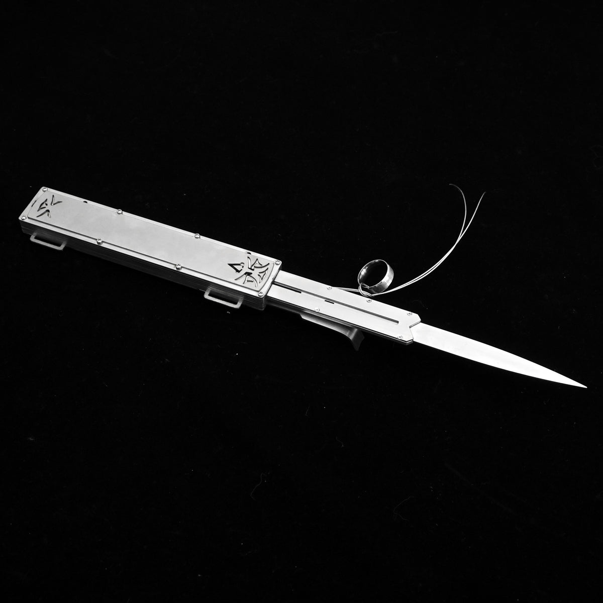 Realhiddenblade Altaïr Hidden Blade - Metal Replica - cosplay prop