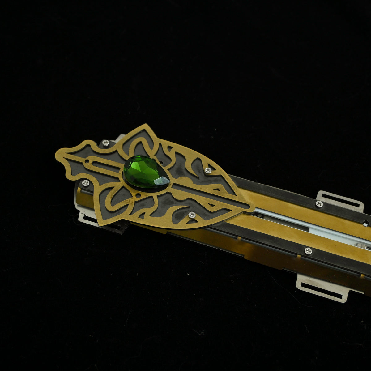 Realhiddenblade Valhalla Hidden Blade - Plastic Cosplay Prop - cosplay prop