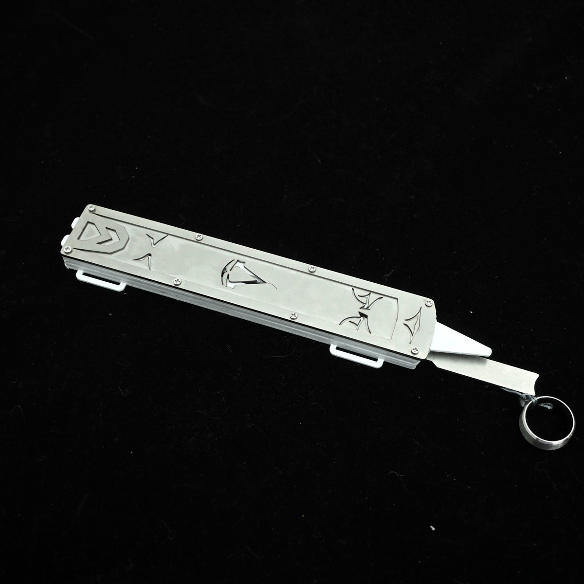 Realhiddenblade Altaïr Hidden Blade - Handmade Plastic Prop - cosplay prop