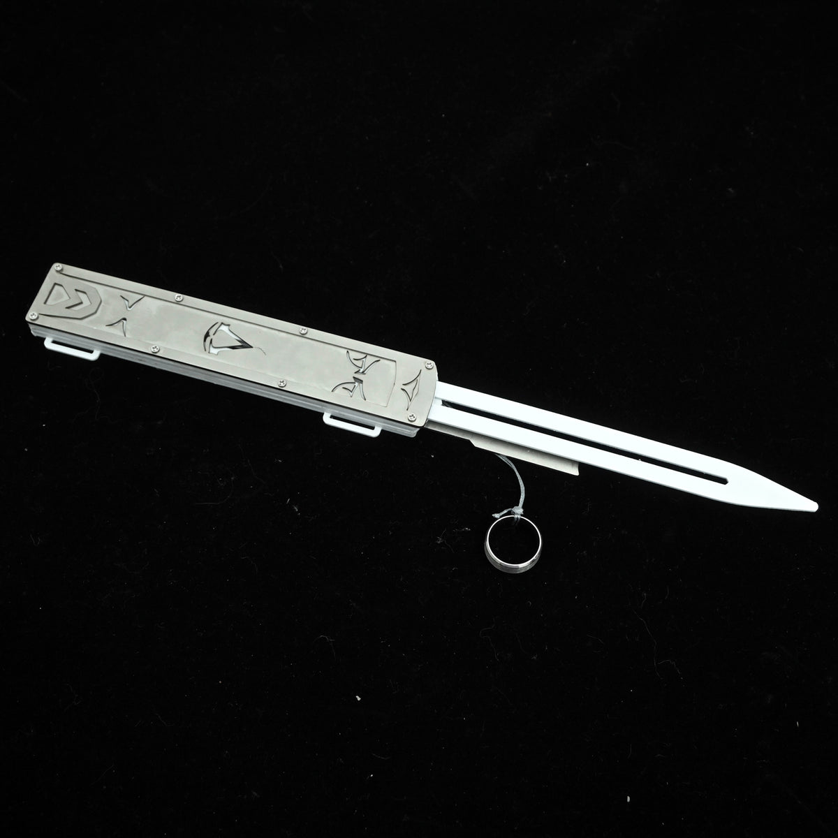 Realhiddenblade Altaïr Hidden Blade - Handmade Plastic Prop - cosplay prop
