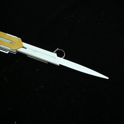 Realhiddenblade Syndicate Hidden Blade - Plastic Cosplay Prop - cosplay prop