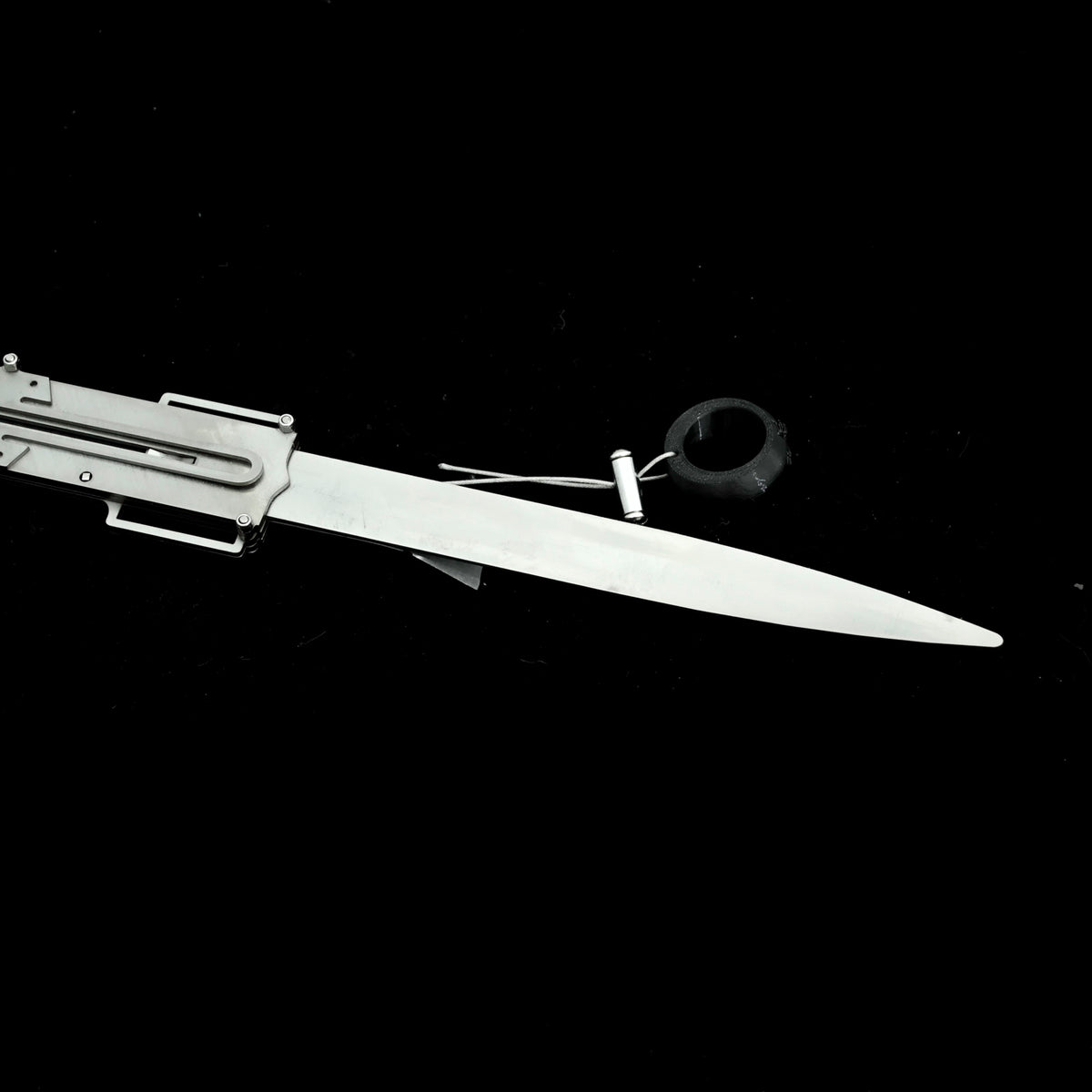 Realhiddenblade Black Flag Hidden Blade - Metal Cosplay Replica - cosplay prop