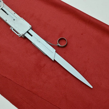 Realhiddenblade Ezio Hidden Blade - Plastic Cosplay Prop